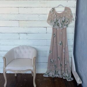 Show me your Mumu floral bridesmaid dress never worn. XXL